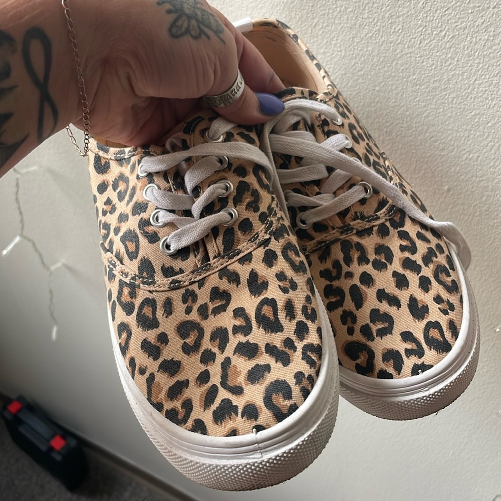Leopard canvas lace up sneakers women 8.5 uk 40